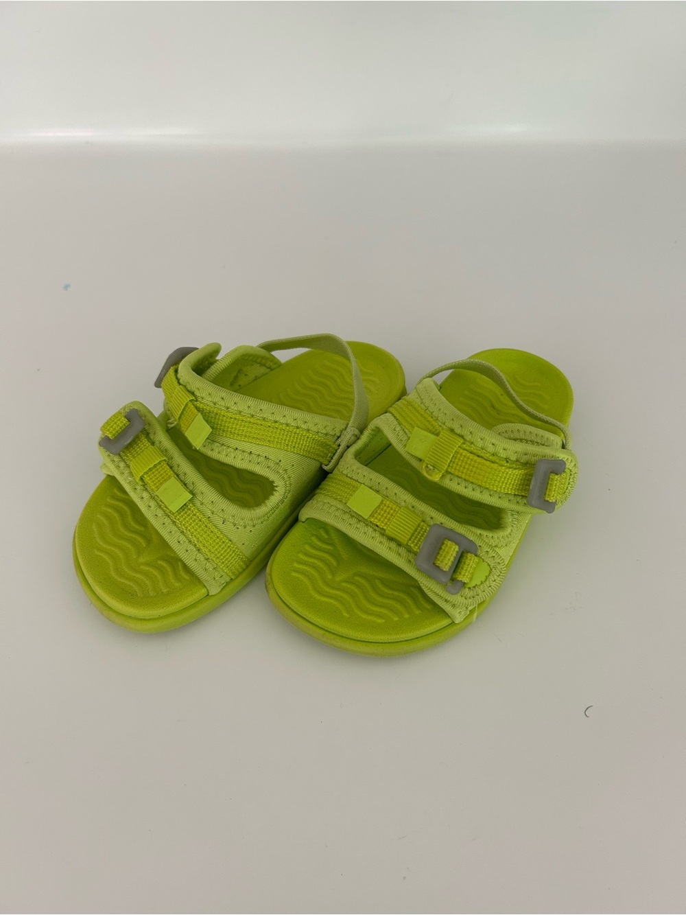Native Davis Double-Strap Sandals Size 8